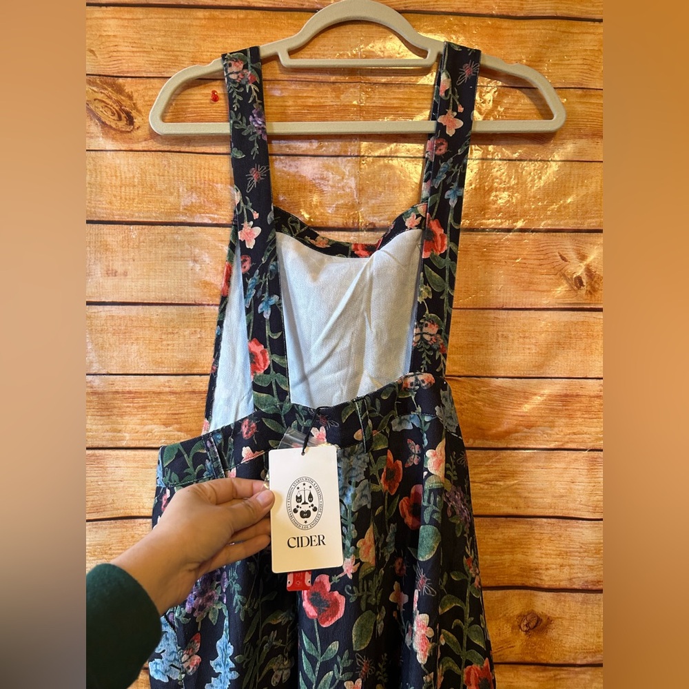 Cider Women’s Black Floral Print Botanical Corduroy Overalls Jumpsuit Size 0XL - Picture 4 of 6